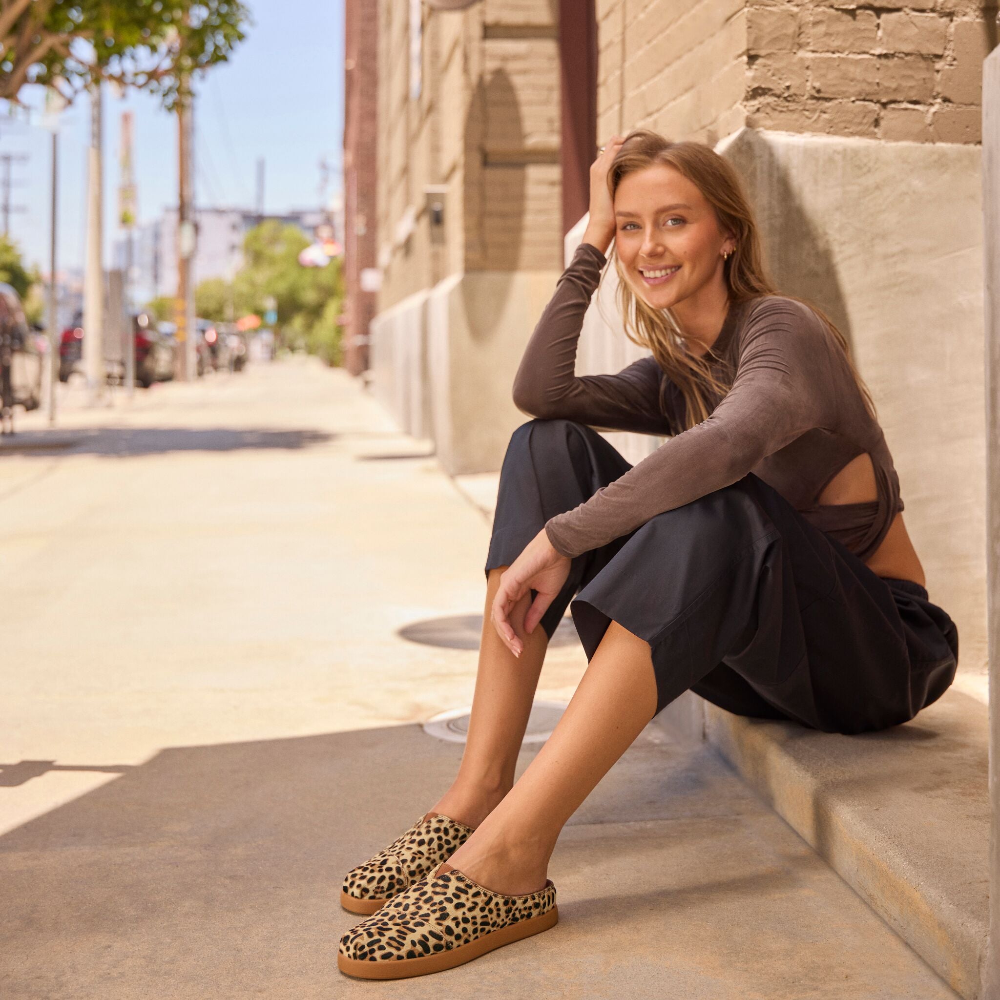 Womens Alpargata Ease Mule Brown Sugar Leopard Print Hair - Image 2