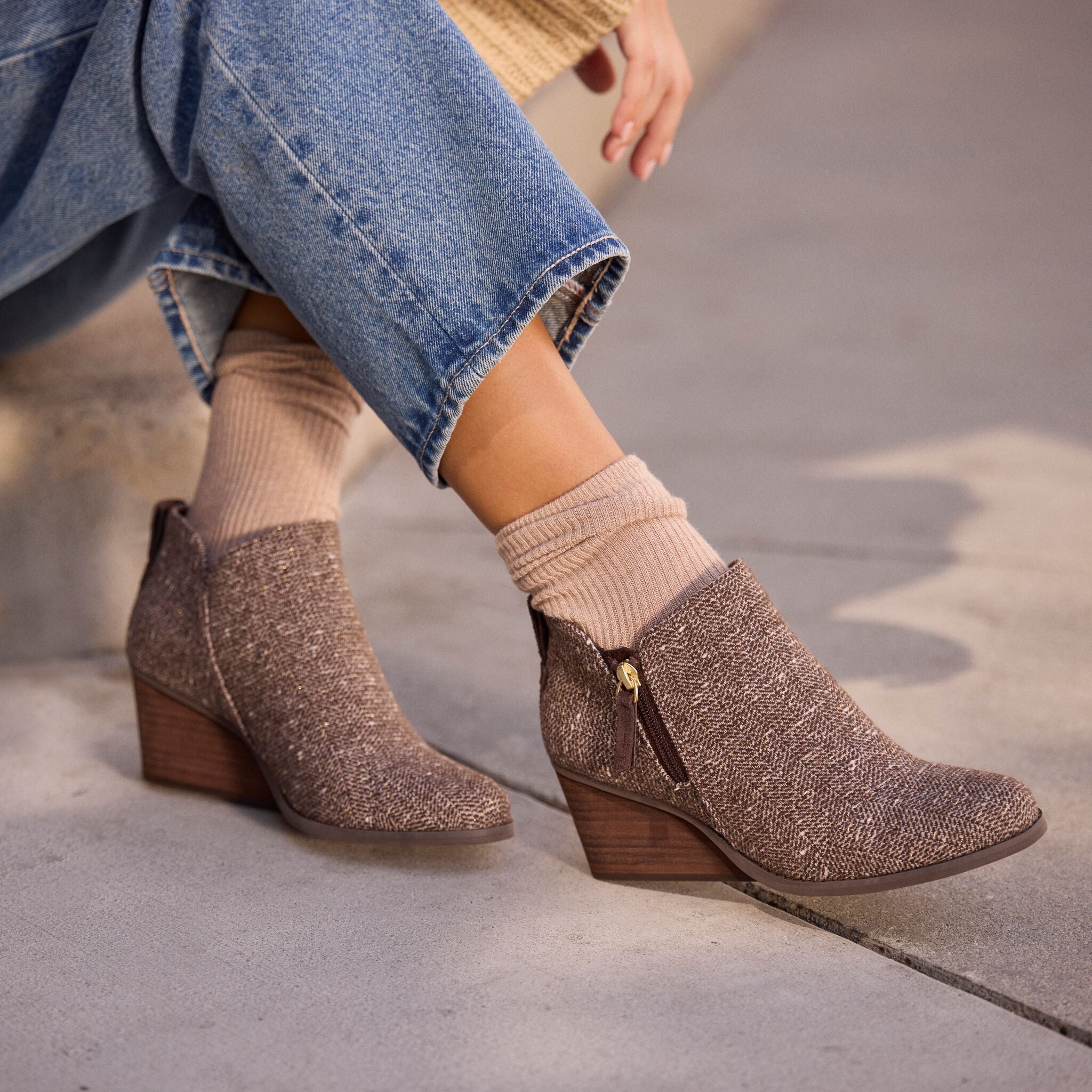 Womens Goldie Wedge Ankle Bootie Metallic Twill Chocolate Brown - Image 2